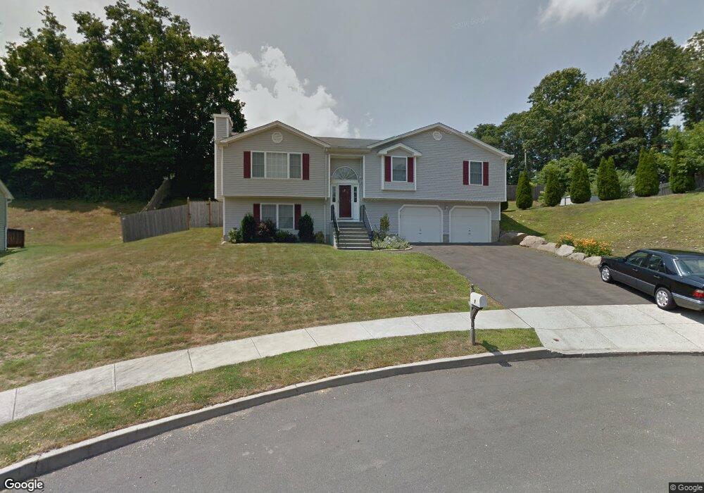 8 Laurie Ln, West Haven, CT 06516 - photo 1