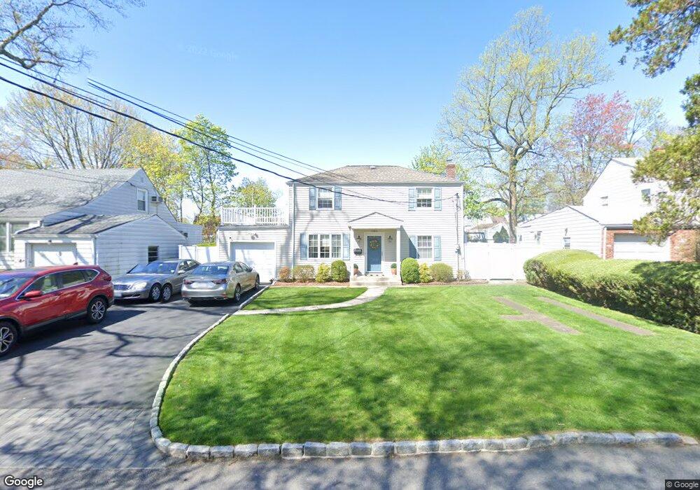 198 Concord Rd, Yonkers, NY 10710 - photo 1