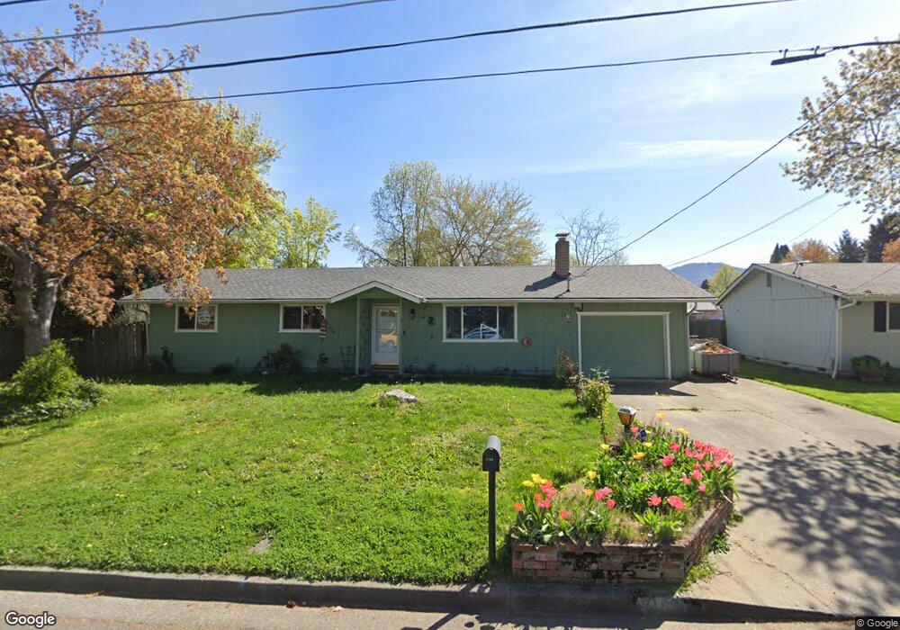 1109 SW Spruce St, Grants Pass, OR 97526 - photo 1