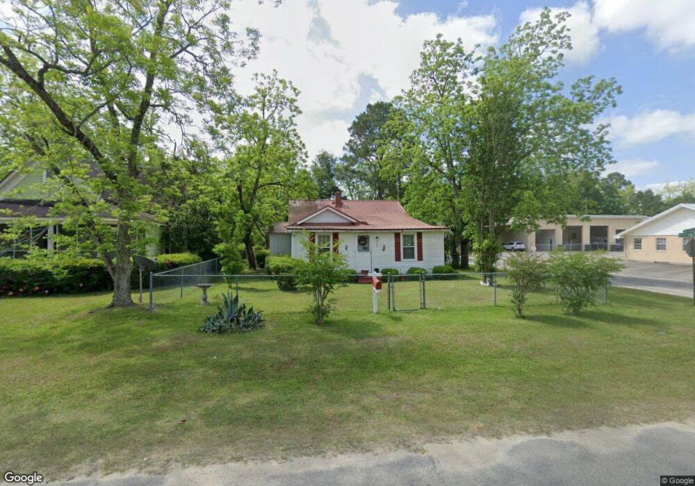 226 W Altamaha St, Fitzgerald, GA 31750 - photo 1