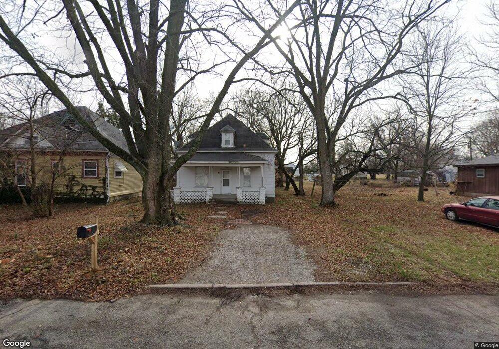 1906 Kennedy Ave, Parsons, KS 67357 - photo 1