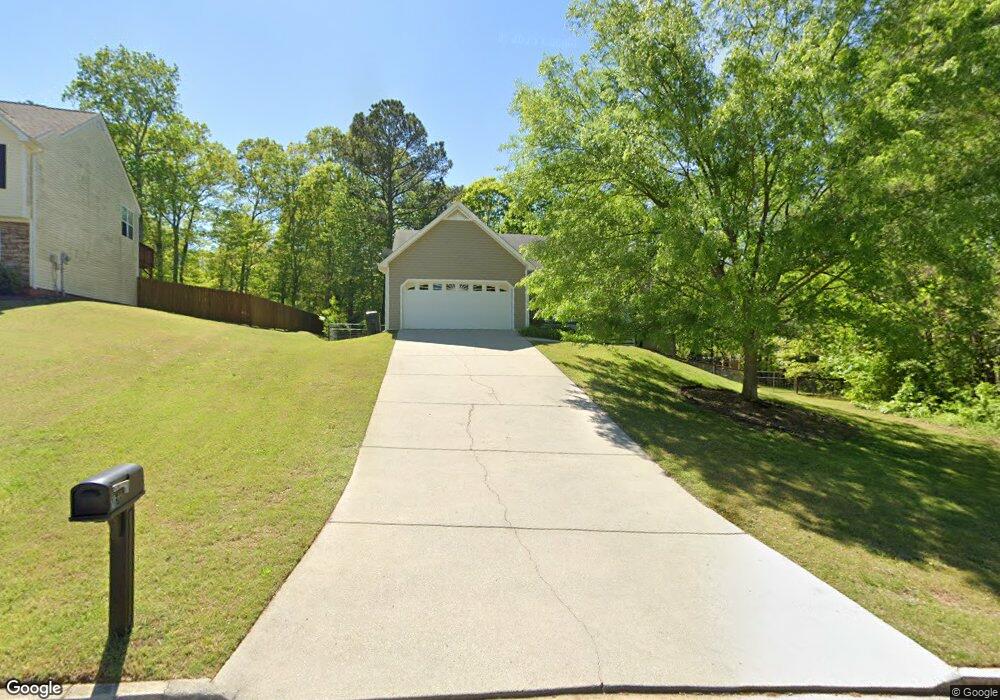 131 Hawthorn Dr, Carrollton, GA 30116 - photo 1