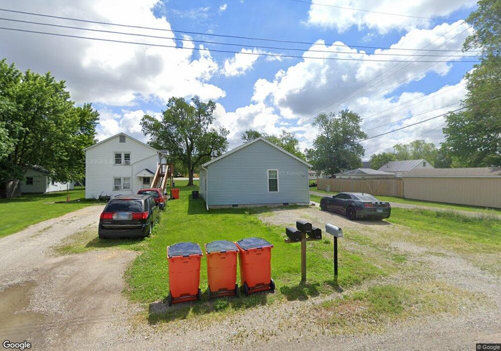 716 N 4th St, Mattoon, IL 61938 - photo 1