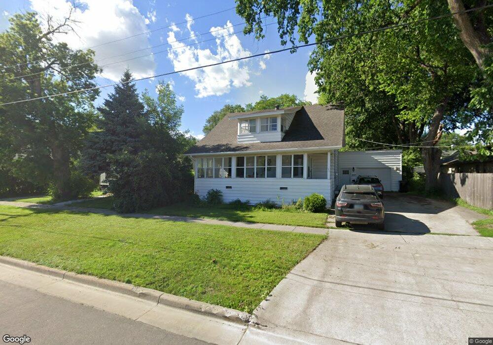 1317 8th Ave S, Fargo, ND 58103 - photo 1