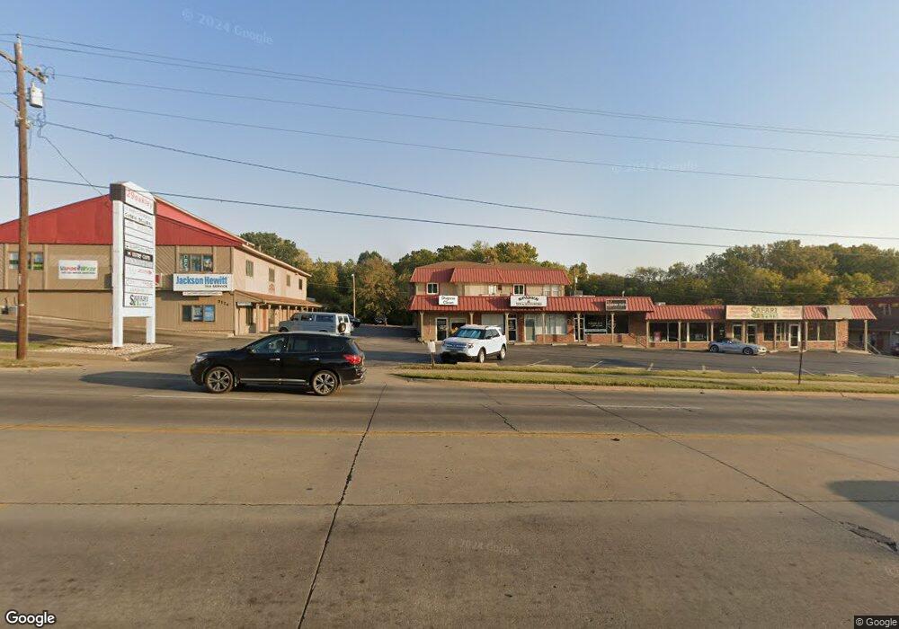 3118 SW 29th St, Topeka, KS 66614 - photo 1