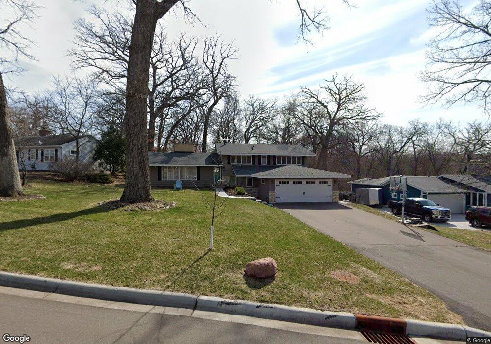 3707 Elmwood Place, Minnetonka, MN 55345 - photo 1