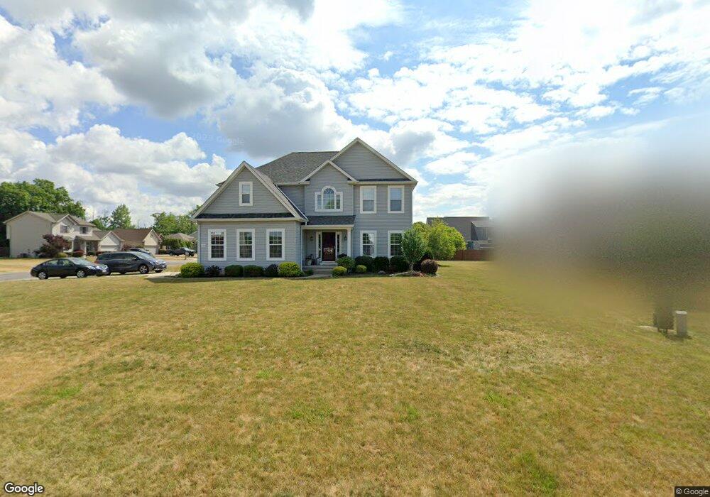 7139 Lakeside Dr, Niagara Falls, NY 14304 - photo 1