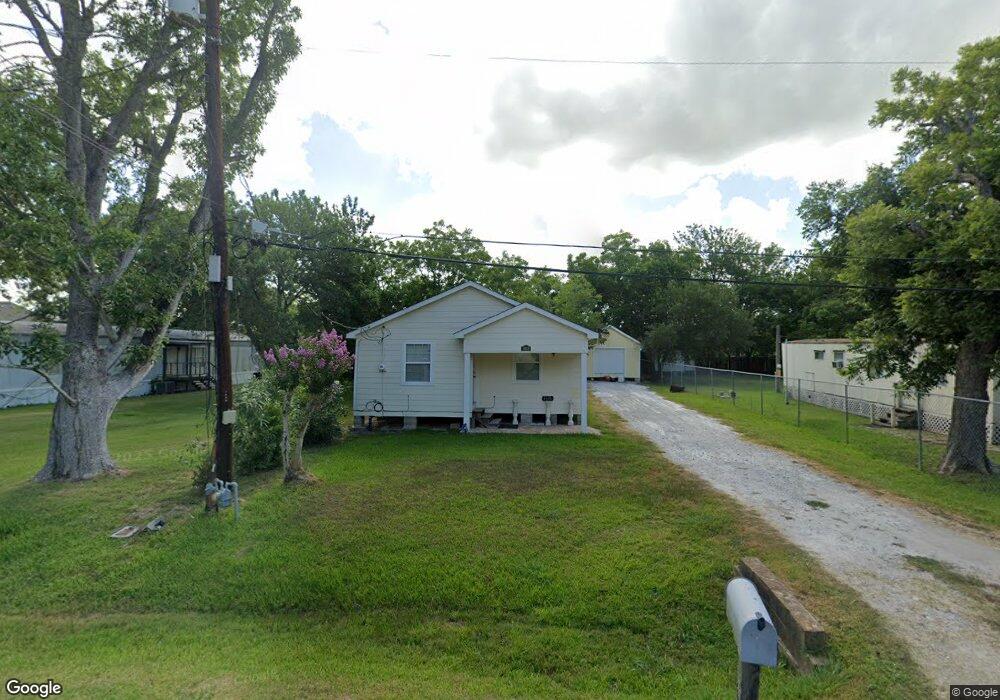 1608 Rice St, Alvin, TX 77511 - photo 1