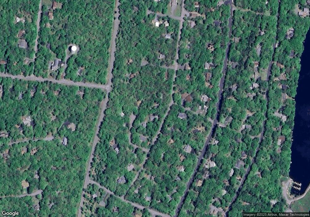 124 Hillcrest Dr, Hawley, PA 18428 - photo 1