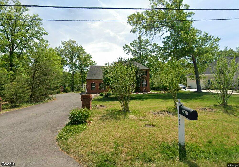 9001 Ellenwood Ln, Fairfax, VA 22032 - photo 1