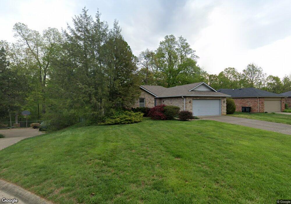 4626 Shadyview Dr, Floyds Knobs, IN 47119 - photo 1
