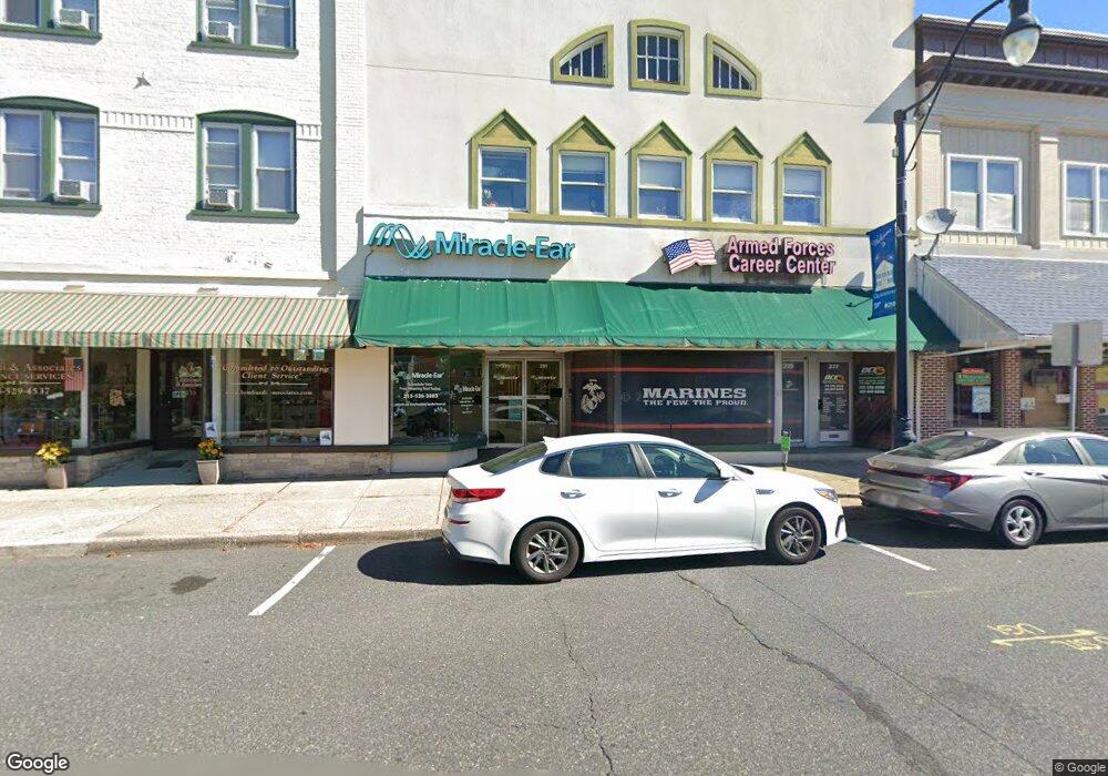 231 W Broad St, Quakertown, PA 18951 - photo 1