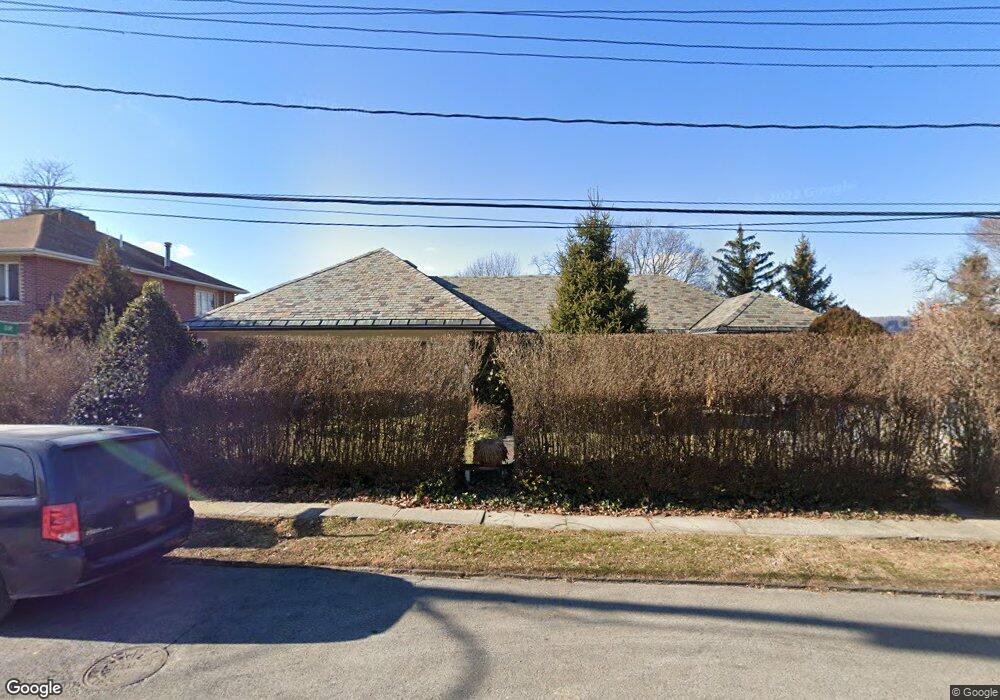 103 Sunnyside Dr, Yonkers, NY 10705 - photo 1