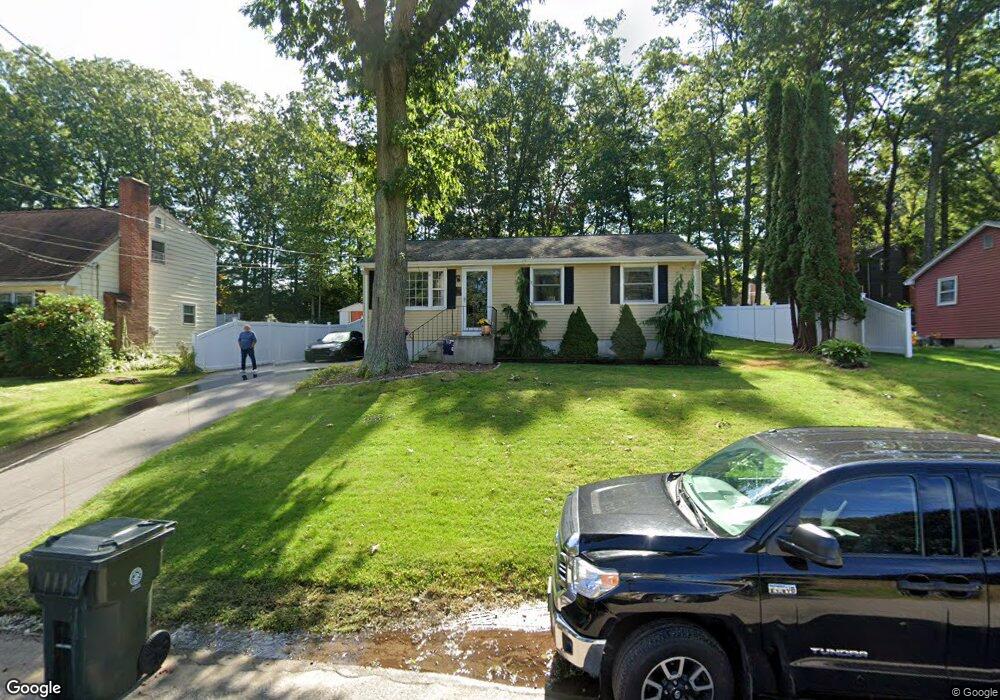 112 Echo Dr, Willimantic, CT 06226 - photo 1