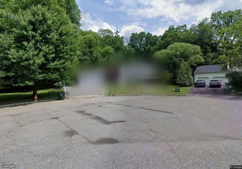 10 Sandra Ct, Marlboro, NJ 07746 - photo 1