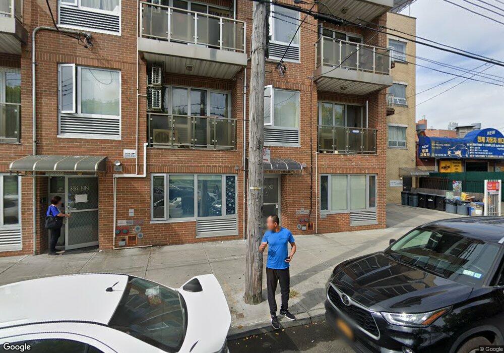 3220 137th St, Flushing, NY 11354 - photo 1