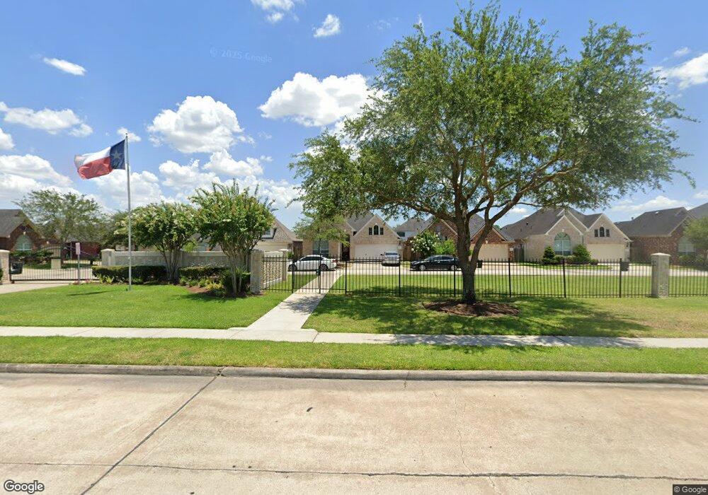 10507 Quiet Villas Ln, Houston, TX 77075 - photo 1