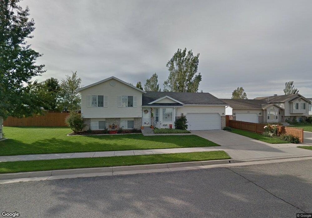 819 W 1930 N, Clearfield, UT 84015 - photo 1