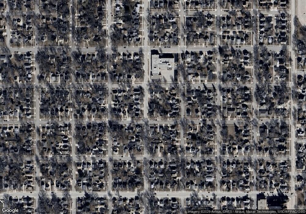 704 8th St NW, Austin, MN 55912 - photo 1