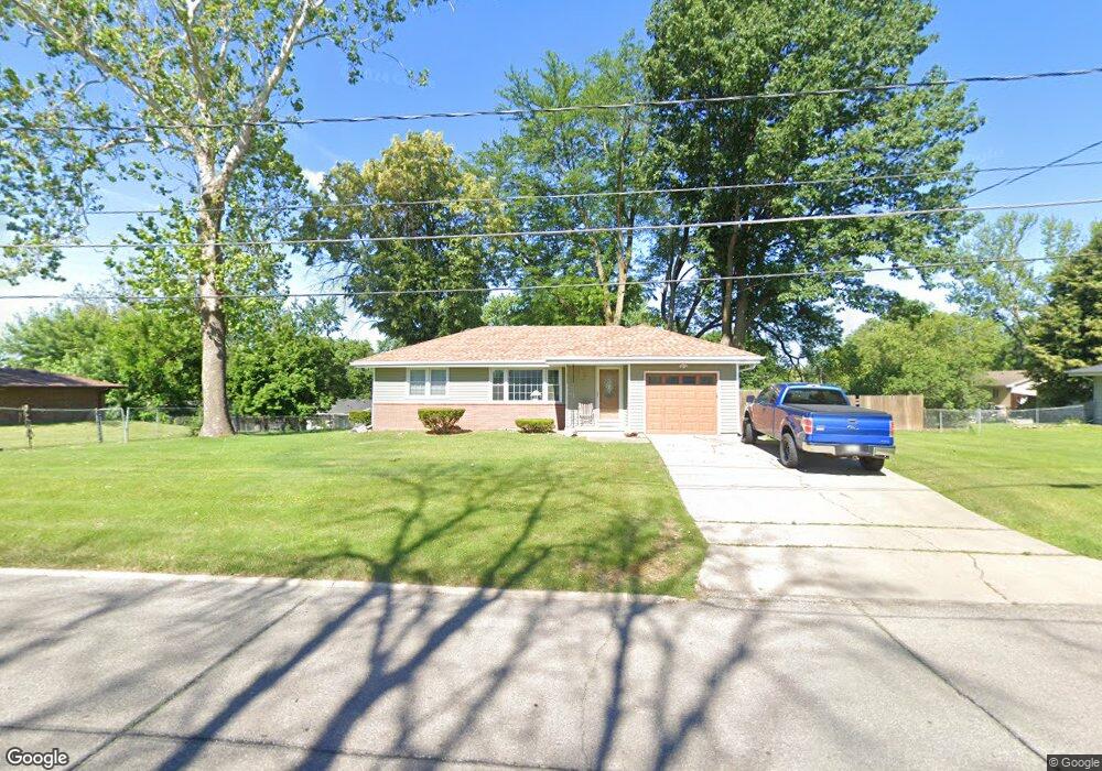 4114 SE 12th St, Des Moines, IA 50315 - photo 1