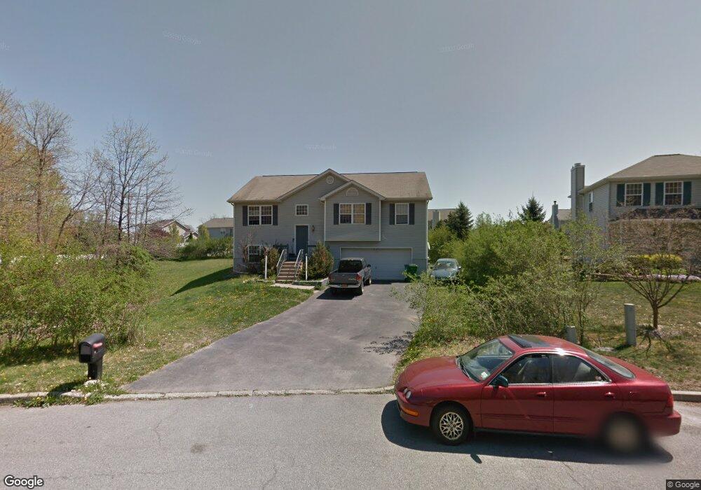 28 Sugar Maple Rd, Poughkeepsie, NY 12603 - photo 1