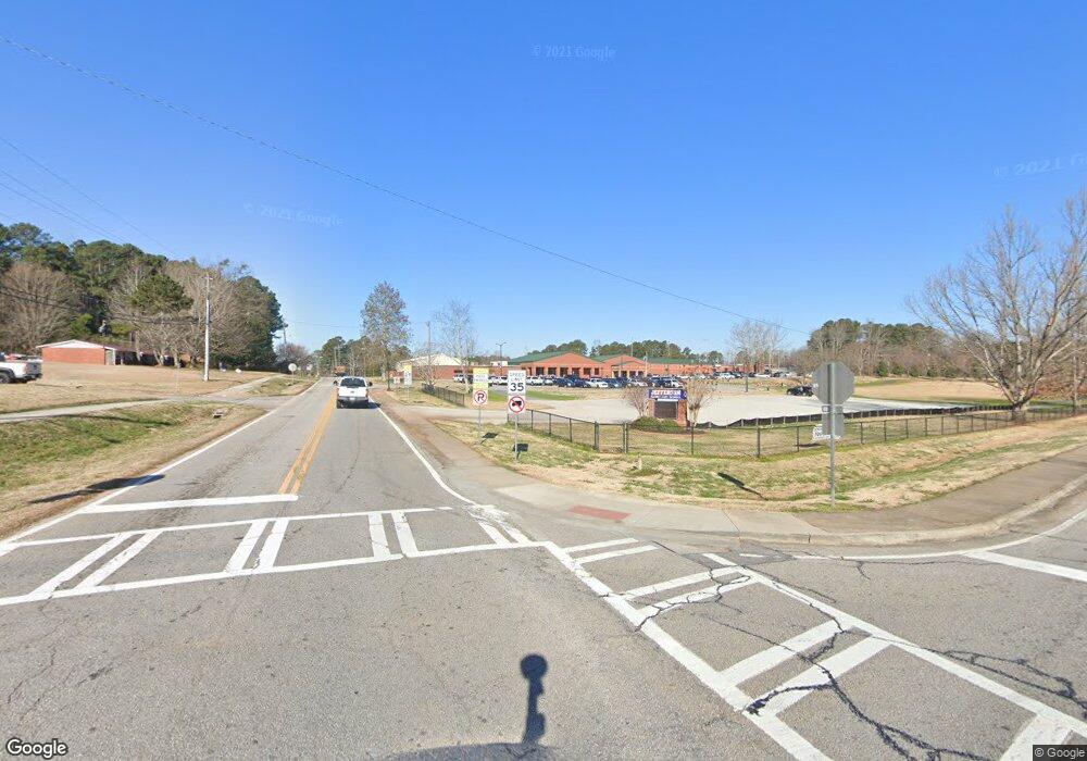 415 Hoschton St, Jefferson, GA 30549 - photo 1