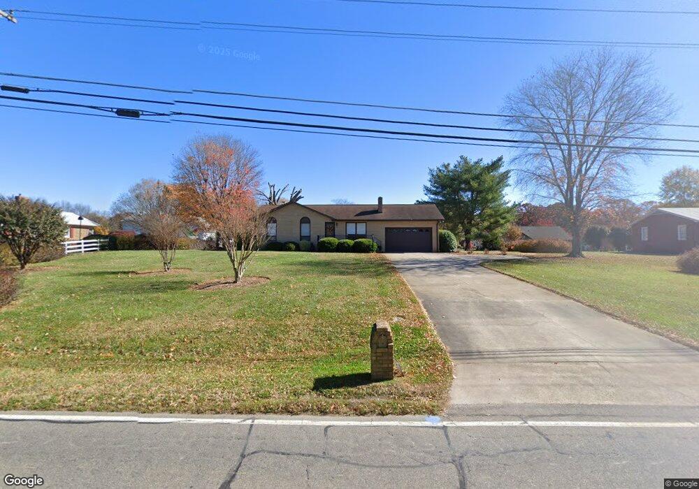 232 N Greenbriar Rd, Statesville, NC 28625 - photo 1