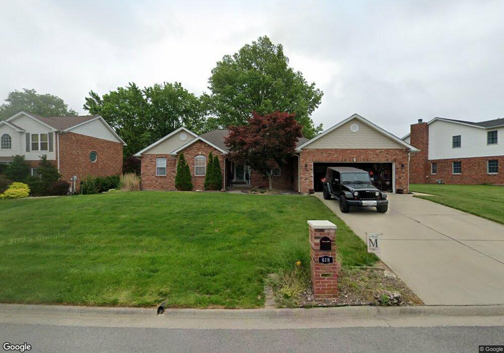 618 Meadow Lake Dr, Freeburg, IL 62243 - photo 1