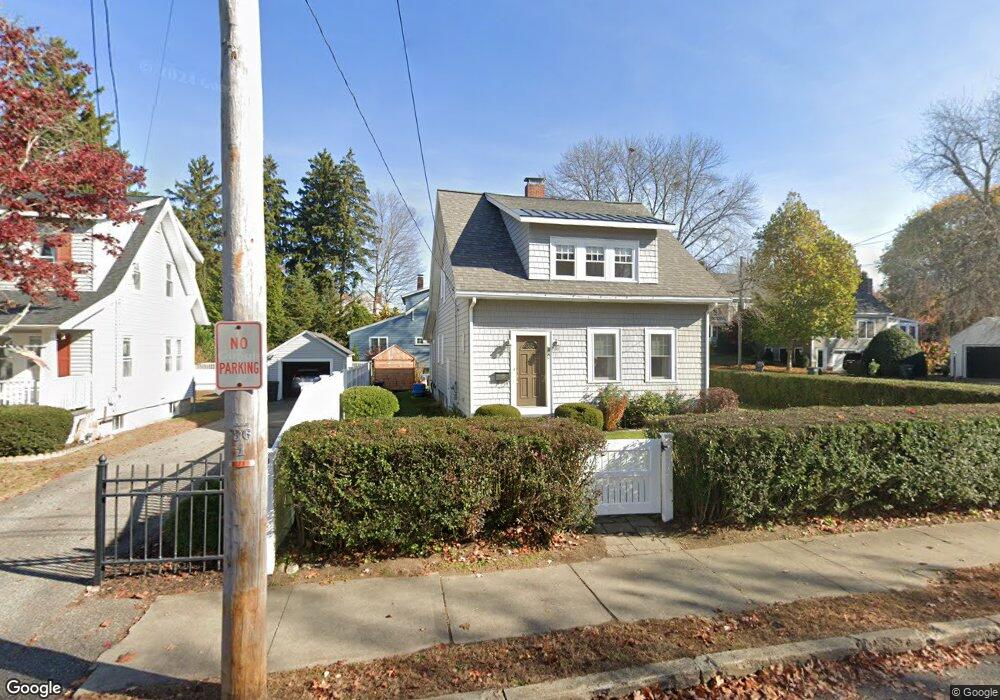 2 Maple St, Newburyport, MA 01950 - photo 1