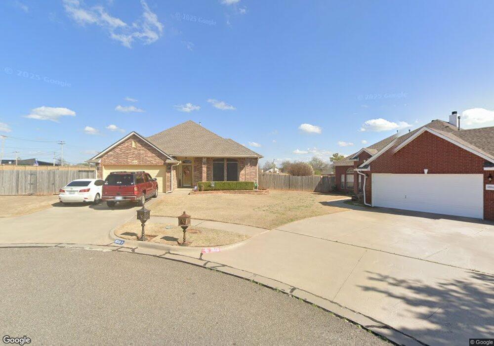1820 NE 11th Cir, Moore, OK 73160 - photo 1