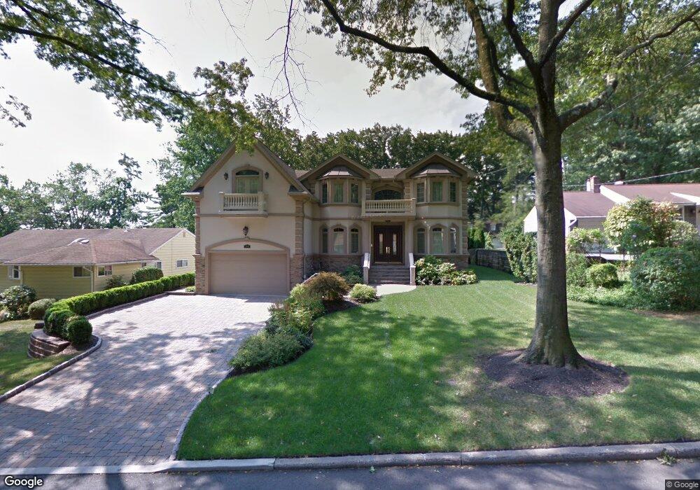 188 Concord Dr, Paramus, NJ 07652 - photo 1