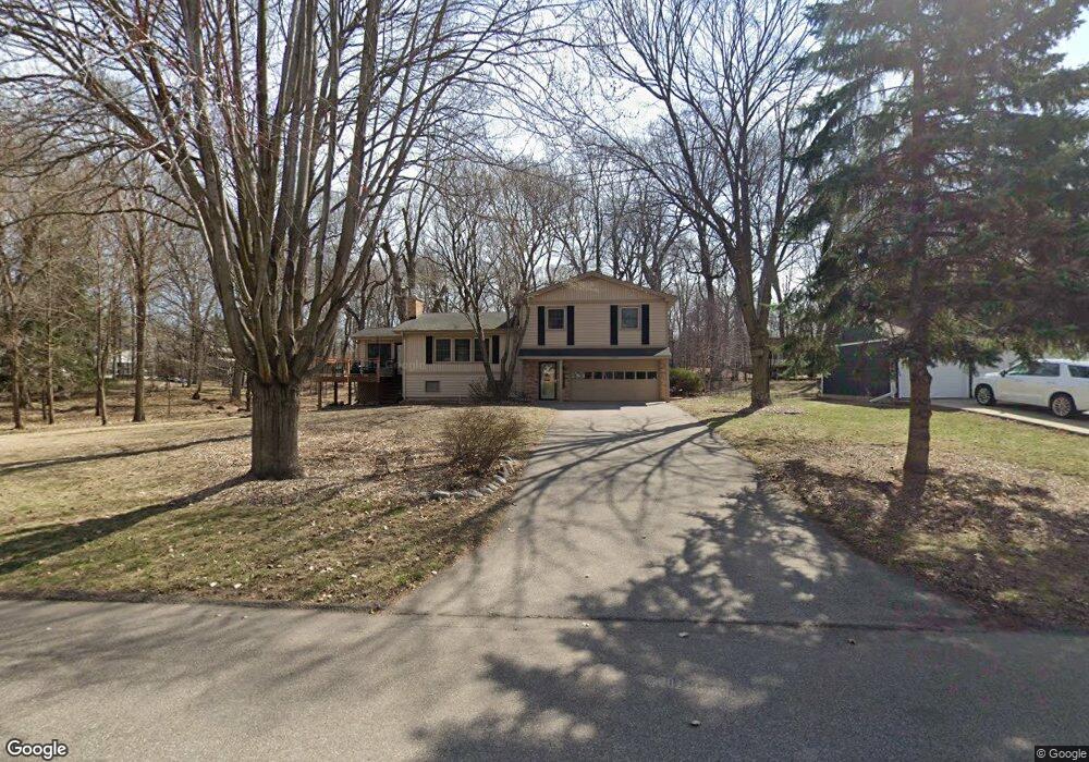 4101 Thrushwood Ln, Minnetonka, MN 55345 - photo 1