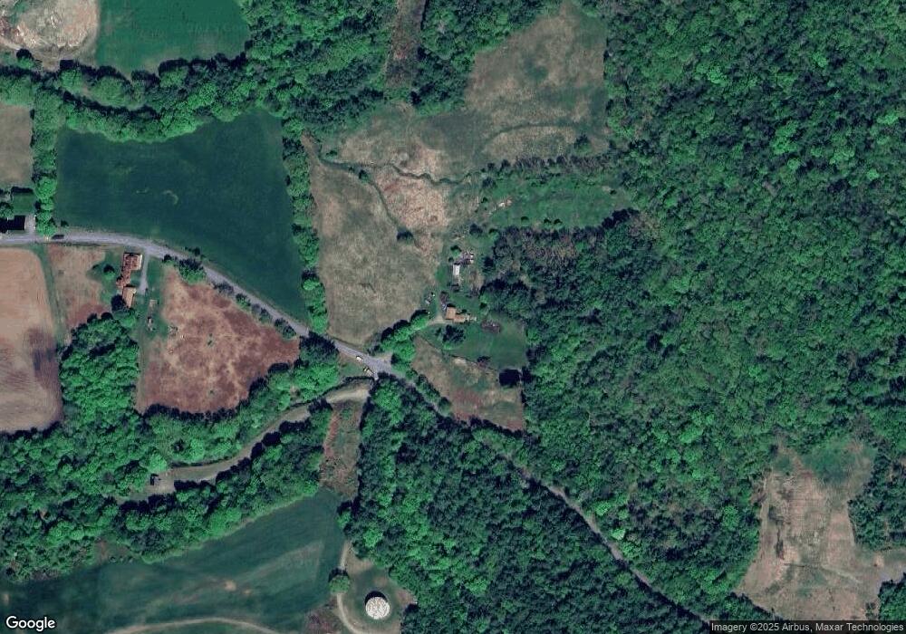 343 N Hemlock Rd, Charlestown, NH 03603 - photo 1