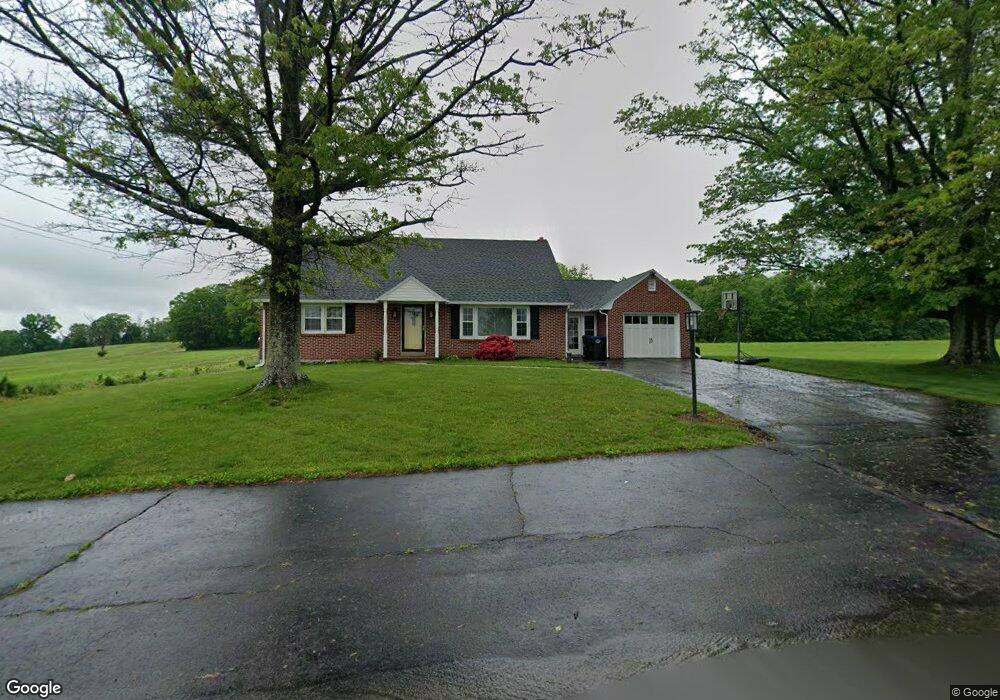 193 Niantic Rd, Barto, PA 19504 - photo 1