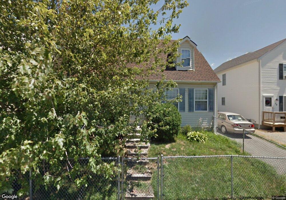 32 Beacon Ct, Newport, RI 02840 - photo 1