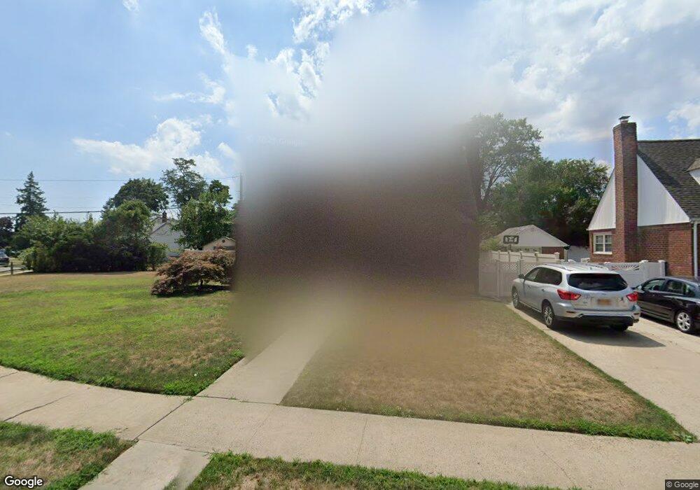 758 Bayberry Rd, Franklin Square, NY 11010 - photo 1