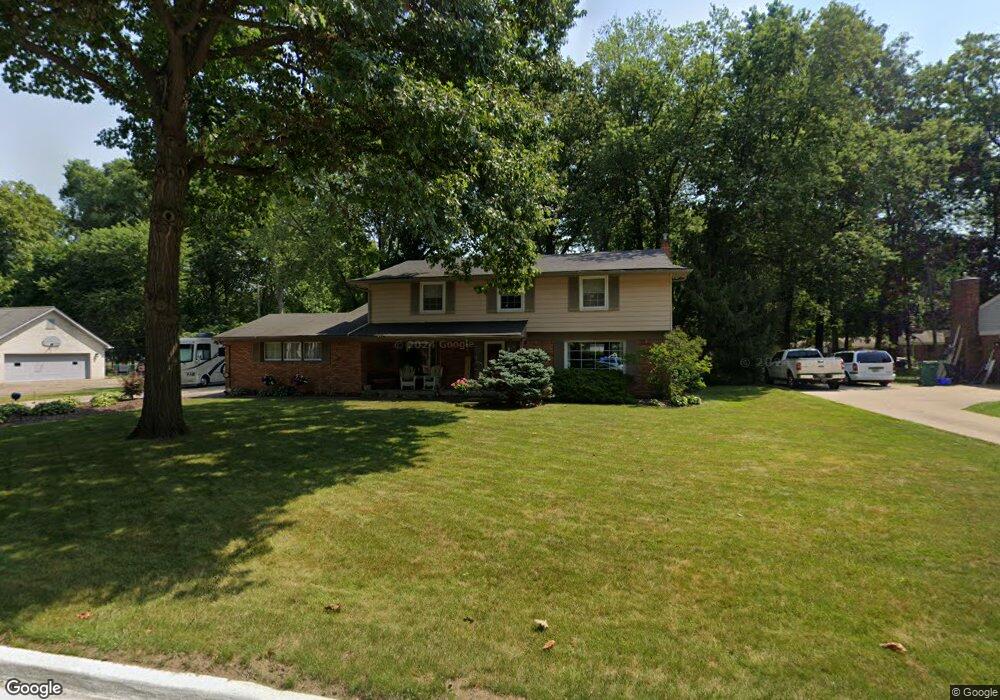 21339 Masi Ct, Grosse Ile, MI 48138 - photo 1