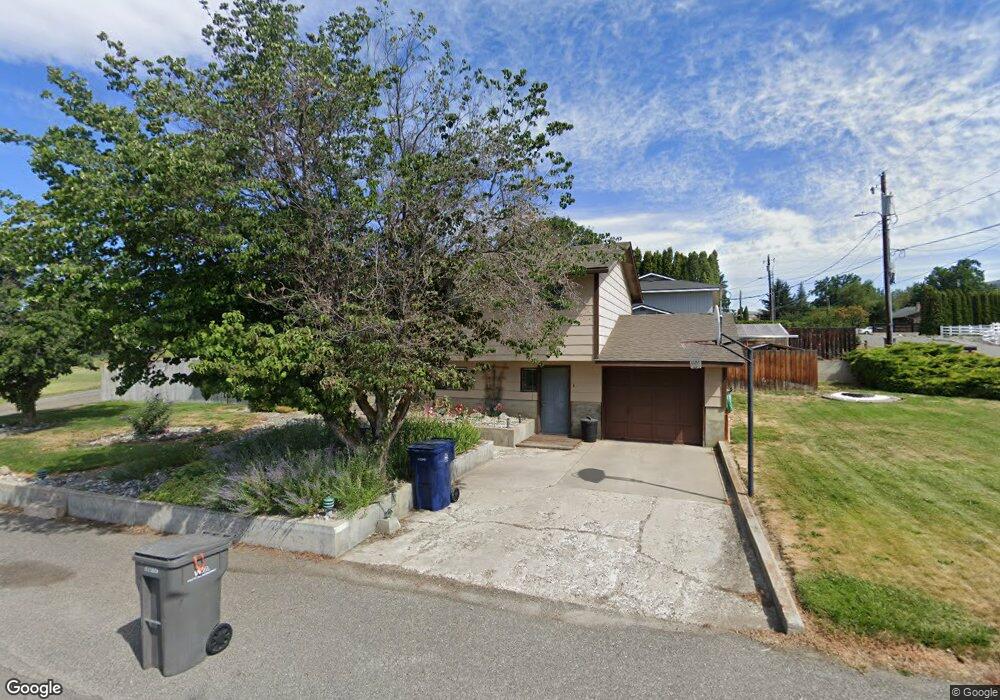 2149 1st St NE, East Wenatchee, WA 98802 - photo 1