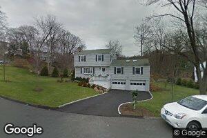 18 Steeple Top Rd, Norwalk, CT 06853