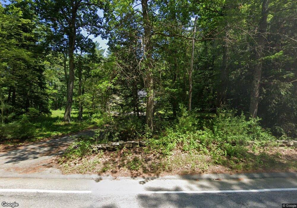 8 Naticook Rd, MerriMacK, NH 03054 - photo 1