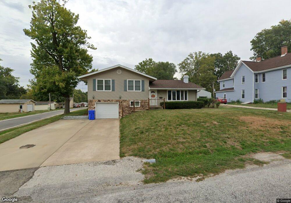 101 E Illini St, Virginia, IL 62691 - photo 1