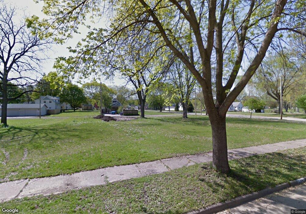 1428 5th St NW, Cedar Rapids, IA 52405 - photo 1