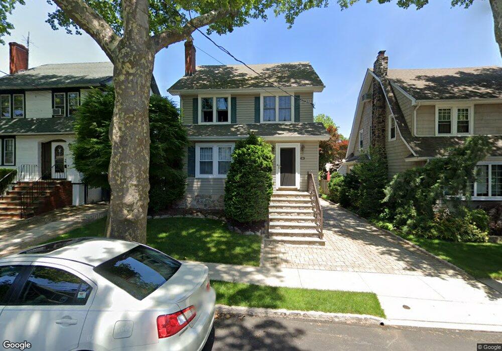 123 Bache Ave, Staten Island, NY 10306 - photo 1