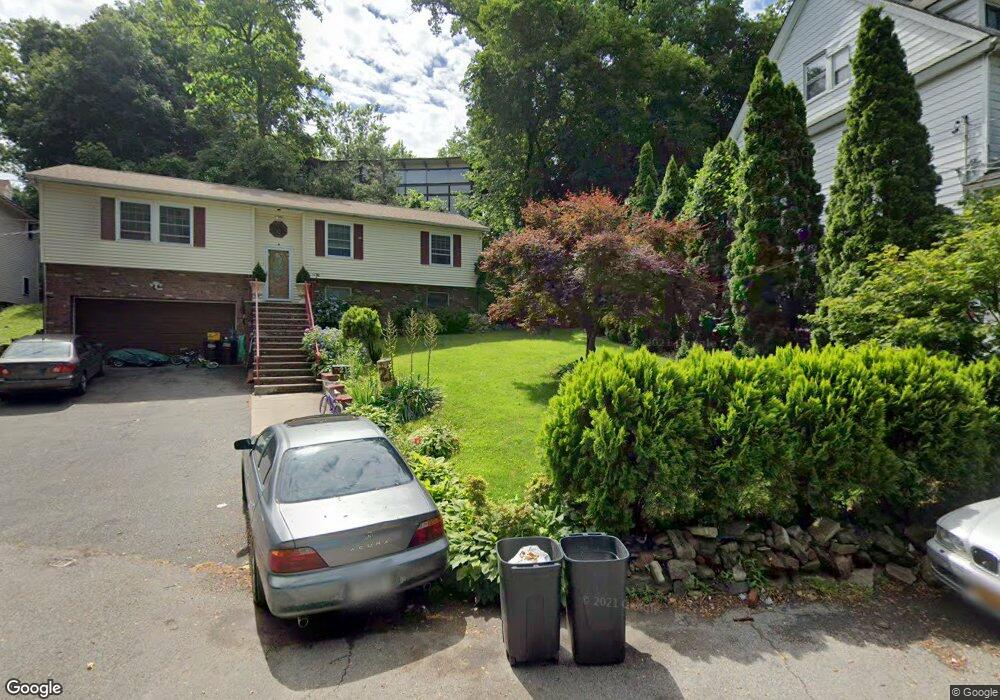 74 Aqueduct Place, Yonkers, NY 10701 - photo 1