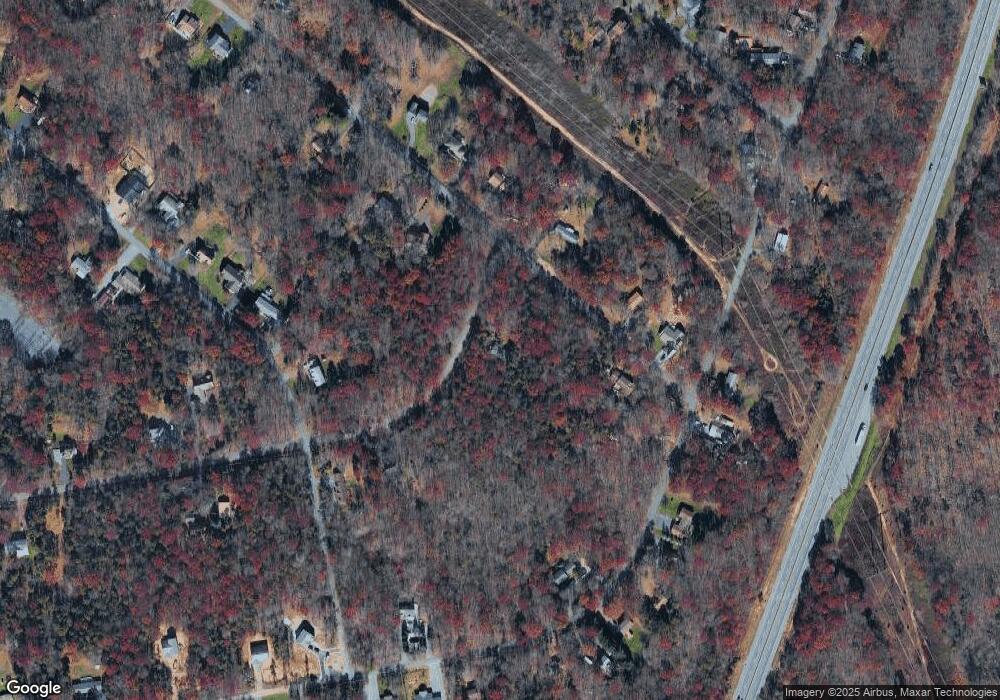 61 Robertson Rd, Jim Thorpe, PA 18229 - photo 1