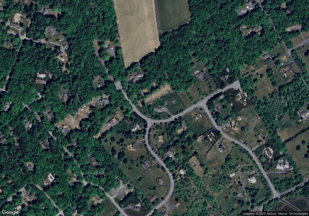 381 Rainbow Dr, Stroudsburg, PA 18360 - photo 1