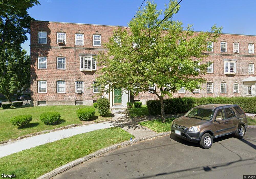 591 Wilmot Ave unit 2, Bridgeport, CT 06607 - photo 1