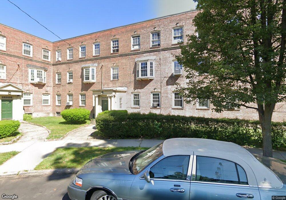 607 Wilmot Ave unit 4, Bridgeport, CT 06607 - photo 1