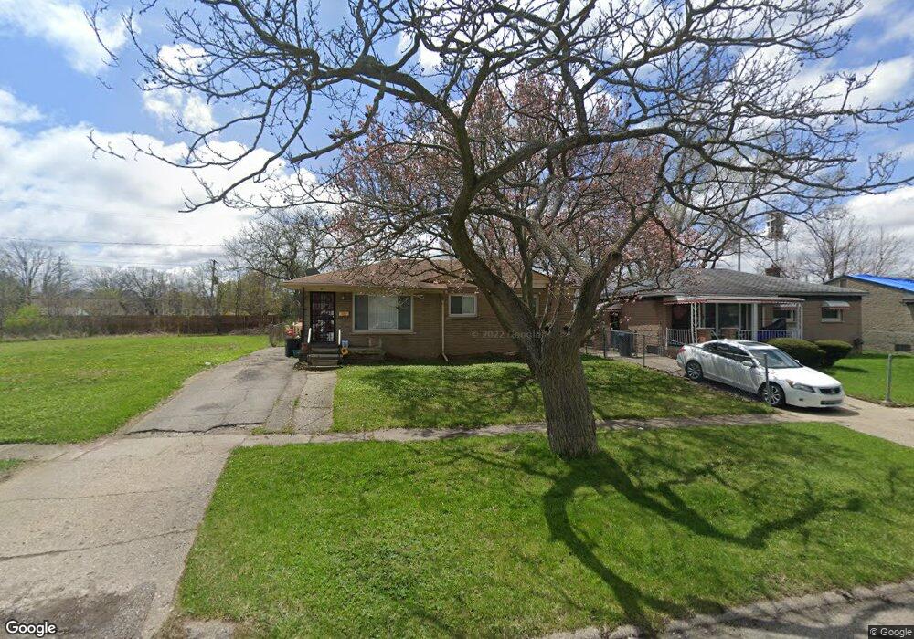 711 Chatham Dr, Flint, MI 48505 - photo 1