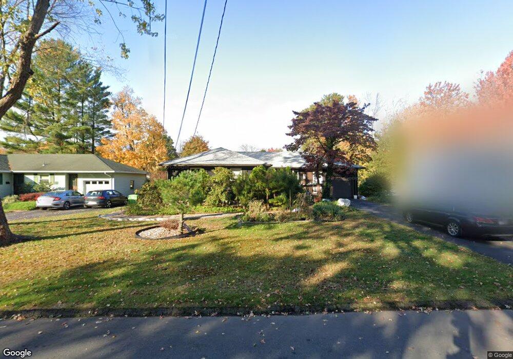 104 Northbrook Dr, West Hartford, CT 06117 - photo 1